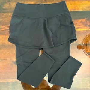 Athleta black skirted leggings Petite Medium